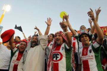 La hinchada de Palestino presente en el Santa Laura.