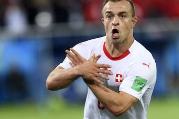 Shaqiri festejó de la misma forma que Xhaka, ya que al igual que él, la águila bicéfala de Albania tiene un significado especial por el origen étnico de sus padres.