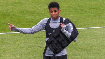 Lozano, del Cádiz, volverá al once ante el Tenerife.