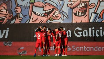 VIGO, SPAIN - APRIL 20: Borja Mayoral of Getafe celebrates with teammates after scoring their team's first goal during the LaLiga Santander match between RC Celta de Vigo and Getafe CF at Abanca-Balaídos on April 20, 2022 in Vigo, Spain. (Phot