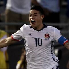 James y Bacca en versión de lujo clasifican a Colombia