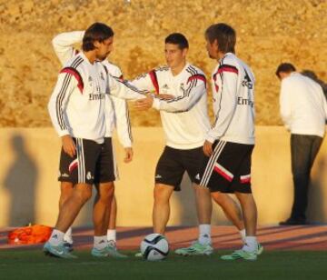 Khedira y James Rodríguez. 