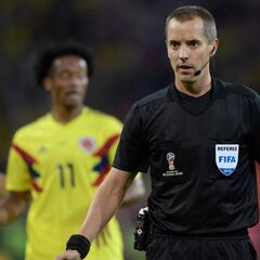 Otra polémica actuación de Mark Geiger en el Mundial