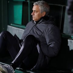 Mourinho critica el ambiente "tranquilo" de Old Trafford