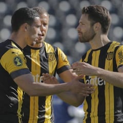 El Peñarol de Forlán gana su primer amistoso previo al regreso del fútbol en Uruguay