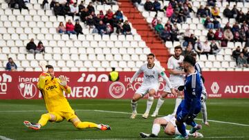 El Albacete ante el Real Oviedo.