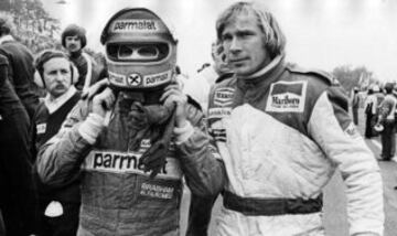 La temporada de 1976 de la Fórmula 1 estuvo marcada por la rivalidad entre Niki Lauda y James hunt. A lo largo de la temporada se criticaron mutuamente y llevaban estilos de vida totalmente distintos. Finalmente, la rivalidad los acercó y tuvieron buena relación antes de la muerte de Hunt.