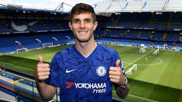 Christian Pulisic officially unveiled as Chelsea player