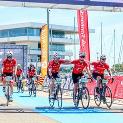 Chiappucci, Indurain y Perico pedalean por Valencia