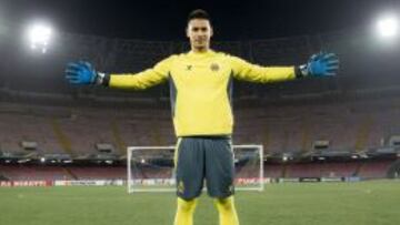 El portero franc&eacute;s del Villarreal, Alphonse Areola, ser&aacute; uno de los jugadores m&aacute;s exigidos por el N&aacute;poles hoy en el imponente estadio de San Paolo.
 
 
 