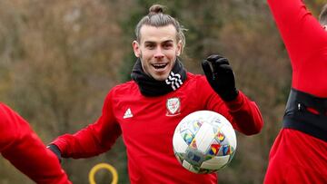 Bale, en un entrenamiento con Gales. 