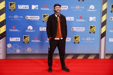 Matty White, presentador británico. 