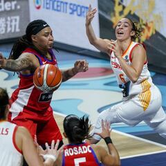 Silvia Domínguez, una revisión médica en pleno partido