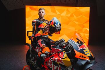 KTM presenta la nueva moto que pilotarán Brad Binder y Jack Miller, para el Mundial de MotoGP 2024.