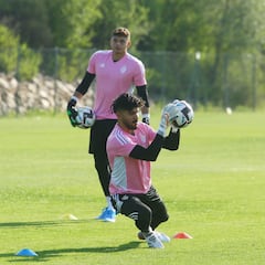 Gomes ya cuenta con todos... a falta de fichajes