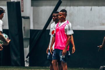 Millonarios entrenó en el Nicholson Fieldhouse de la UCF antes de enfrentar al Everton en Orlando por la Florida Cup.