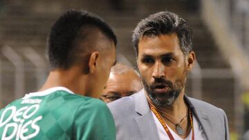 Mario Yepes le gana el primer duelo a Leonel Álvarez