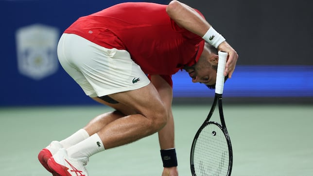 Djokovic se derrumba ante el sorprendente Vacherot