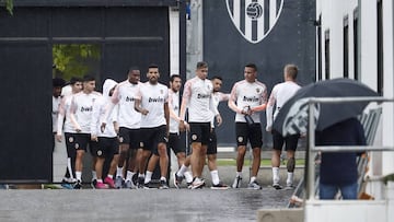 20/10/19
 VALENCIA CF
 ENTRENAMIENTO PUERTA CERRADA
 RODRIGO MORENO
 GRUPO
 PAREJO
 COQUELIN
 GARAY
 PAULISTA
 
 
 
 
 
 
 
 
 
 
 
 
 
 
 
 
 
 
 
 
 
 
 
 
 
 
 
 
 
 
 
 
 
 
 
 
 
 
 
 
 
 
 
 
 
 
 