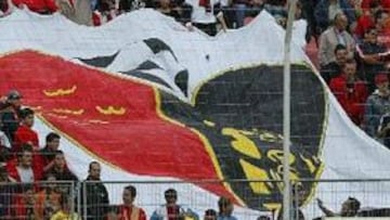 <b>AFICIÓN.</b> Los aficionados de Ciudad de Murcia se quedan si su equipo.