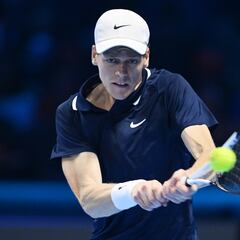 Sinner pasa por encima de Ruud y repite final