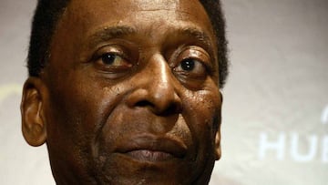 Pel&eacute; has sued Samsung Electronics Co for at least $30million, claiming that the Korean company improperly used alook-alike in an advertisement that ran in The New York Times without permission.