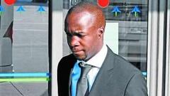 Lass tuvo que viajar ayer a Francia por causa familiar grave