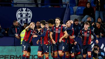 02/12/23 PARTIDO SEGUNDA DIVISION
LEVANTE UD - REAL VALLADOLID CF
PABLO MARTINEZ GOL 2-1 ALEGRIA