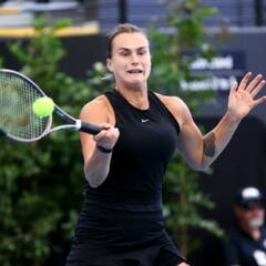 Sabalenka y Noskova disputarán la final en Adelaida