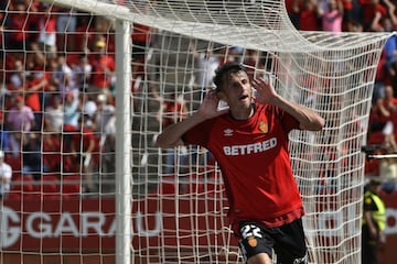 3 goles en 8 partidos lleva el delantero croata del Mallorca en su primera temporada en Primera. Budimir llegó a mediados de la temporada pasada a la isla y se ha adaptado de forma sorprendente a la máxima categoría del fútbol español. El croata es imprescindible para Vicente Moreno al aportar gol y trabajo.