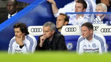 Mourinho ante el Fulham.