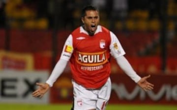 El delantero estuvo dos temporadas (2009-2010) en Independiente Santa Fe.