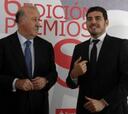 Del Bosque: "Un buen madridista debe querer mucho a Casillas"