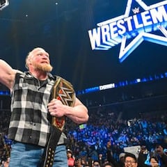 Brock Lesnar toma la delantera a Reigns en el juego mental
