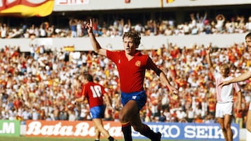 Emilio Butragueño, tras anotar un gol a Dinamarca en Querétaro.