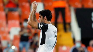 Guedes se march&oacute; entre aplausos de Mestalla el viernes contra el Alav&eacute;s. 