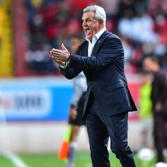 Javier Aguirre elogia a Martino: “Me gusta esta selección”