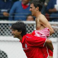 Los campeones de goleo que rebasaron la barrera de los 15 goles por temporada en Liga MX