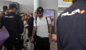 El Real Madrid, aclamado a su llegada a Vigo