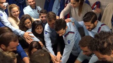 Así se motiva a un equipo: ¡mujeres e hijos en la charla!