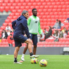 Williams aspira “a la Europa League” y a superar su registro de 13 goles