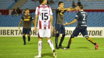 Central impone categoría ante River (U) y se acerca a octavos