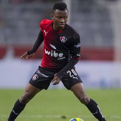 Clifford: “Debemos respetar a los árbitros al máximo”