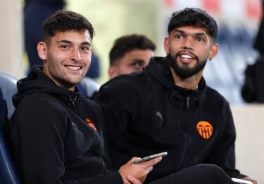 Hasta la venta de Gon?alo Guedes no habr¨¢ fichajes en el Valencia