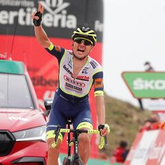 El viejo Taaramäe dobla premio