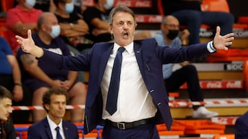 Porfirio Fisac, entrenador del Gran Canaria, durante el partido contra el Urbas Fuenlabrada.