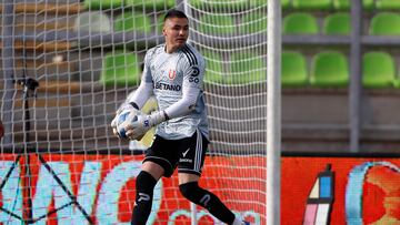 Futbol, Universidad de Chile vs Nublense.
Fecha 18, campeonato Nacional 2022.
El arquero de Universidad de Chile Cristobal Campos es fotografiado durante el partido de primera division contra Nublense disputado en el estadio Elias Figueroa de Valparaiso, Chile.
17/07/2022
Andres Pina/Photosport
Football, Universidad de Chile vs Nublense.
18th turn, 2022 National Championship.
Universidad de Chile's goalkeeper Cristobal Campos is pictured during the first divsion match against Nublense held at the Elias Figueroa stadium in Valparaiso, Chile.
17/07/2022
Oscar Tello/Photosport