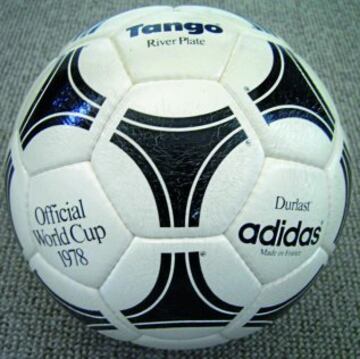 El balón empleado fue el Adidas Tango Durlast, una versión idéntica al del Mundial de 1978.