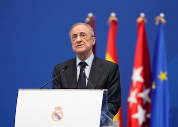 Florentino Pérez durante la presentación de Endrick. 