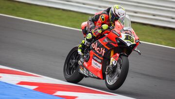 Álvaro Bautista durante el viernes en Misano.